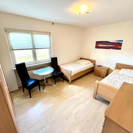 Mit 6 Betten Im Eg Apartmán *